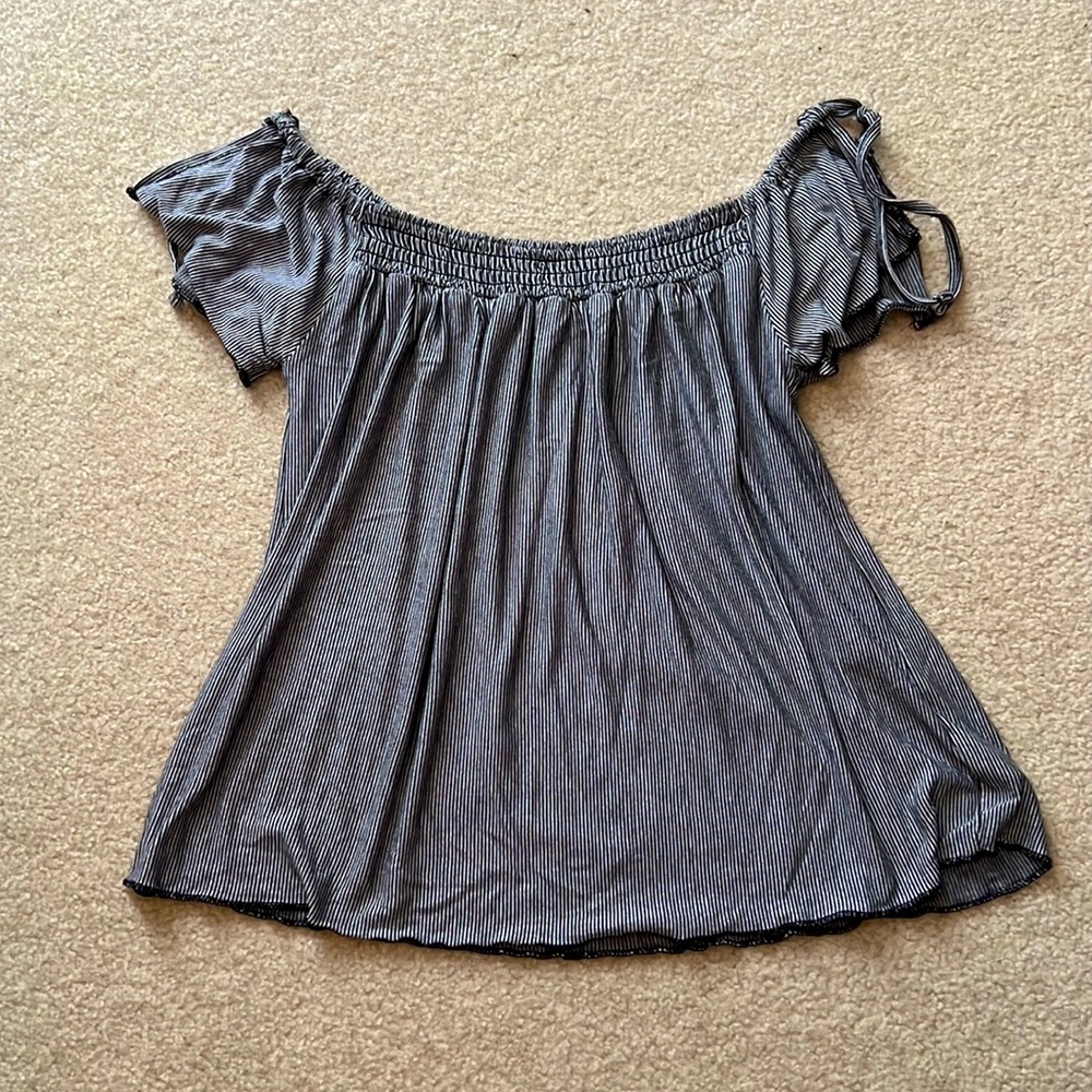 American Eagle Soft and Sexy Blouse